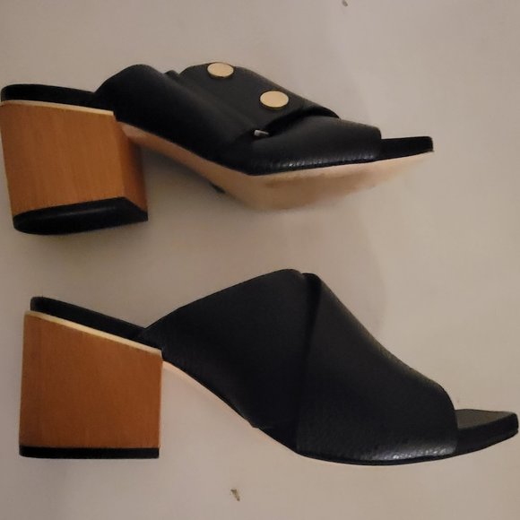 Calvin Klein Sandals - Picture 4 of 6